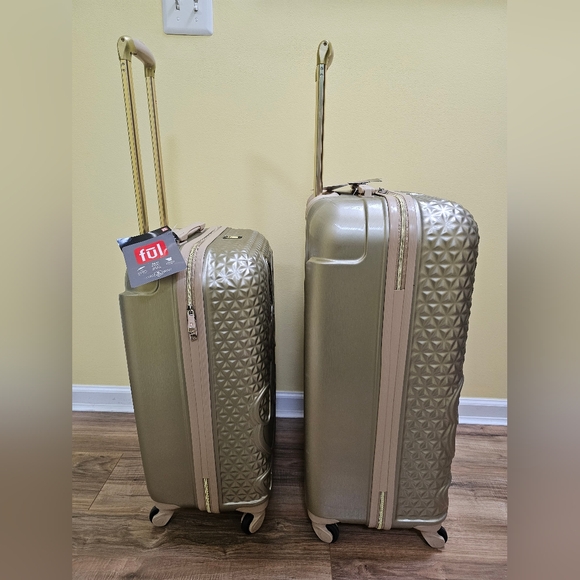 New fūl DISNEY MINNIE MOUSE ROLLING LUGGAGE 2 PIECE SET - Picture 3 of 16